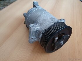 Motor klimatizacie 5Q0 820 803D-Octavia III - 6