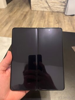 Samsung Galaxy Fold 5 - 6