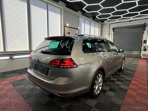 Volkswagen Golf Variant 2.0 TDI Xenon - 6