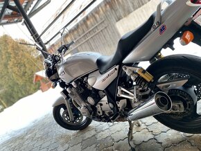 YAMAHA XJR 1300 - 6