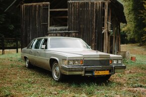 SVADOBNÉ AUTO - Cadillac Fleetwood 1979 - 6