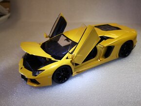 Lamborghini aventador Coupé , 1:24 - 6