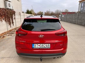 Predám HYUNDAI Tucson Premium, 1.6T, 177k, 4WD, AKO NOVÝ - 6