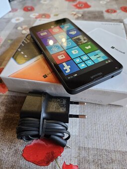 Microsoft Lumia 640 LTE - 6