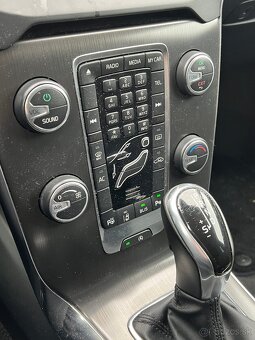 Volvo V40 D2 automat - 6