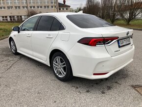 Toyota Corolla 1,8 Hybrid - 6