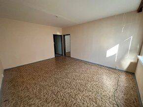 Veľký 4izb.byt 100m2 na predaj -Štúrovo - 6