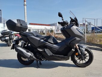 Honda ADV 350 - 6