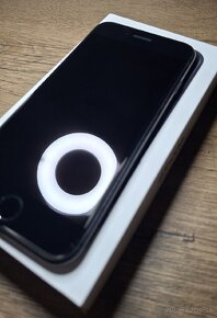 IPhone SE 2020 Black 64GB – Nová batéria - 6