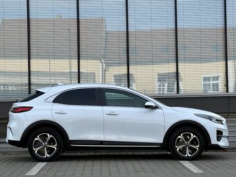 KIA XCeed 1.6 GDi Plug-In Hybrid A/T 104kW 141 PS 4x4 - 6