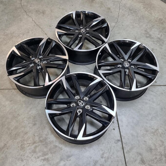 TOYOTA disky 5x114.3 R19  ET50 - 6