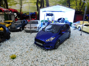 model auta Ford Fiesta ST Mk7 Otto mobile 1:18 - 6