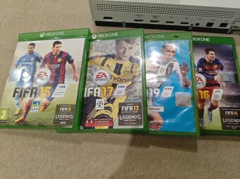 Xbox one S 500GB+ovládač+4 hry fifa - 6