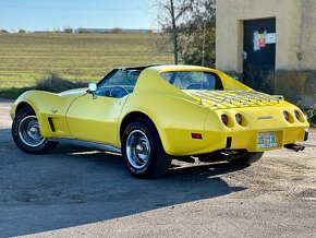 1977 Chevrolet Corvette C3 5.7 V8 - 6