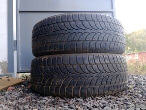 Ponúkam na predaj zimné pneumatiky 225/60r17- 2ks Bridgeston - 6