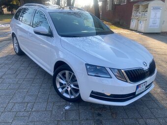 SKODA OCTAVIA COMBI LIFT III 2.0 TDi 6 DSG SPORT TOP STAV - 6