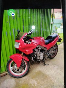 Predám Hondu CBR 600f ročnik 93. - 6