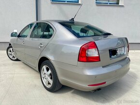 ŠKODA OCTAVIA 2 LIFT SEDAN 2.0TDI DSG MODEL 2010 - 6