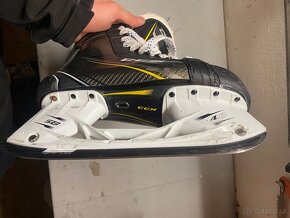 Korcule CCM Tacks 9060 - 6