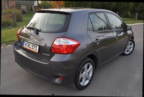 Toyota Auris 1.6 Premium+ - 6