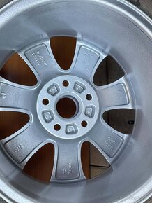 SPECTRUM Orig.skoda Alu Disky 5x112 ET45 215 60 R16 Zimné - 6