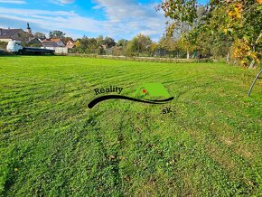 Predaj, slnečný stavebný pozemok 490m2 v obci Jablonica - 6