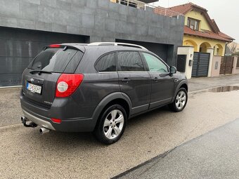 Chevrolet Captiva 2.2 - 6