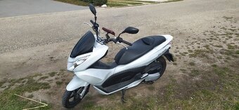 Honda PCX150 - 6