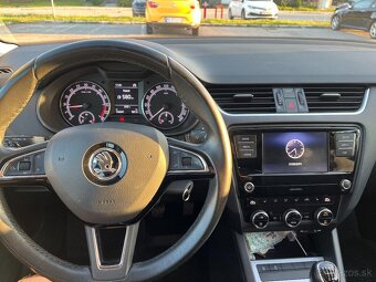 Škoda Octavia 2,0 TDI, 6 st. manuál, 110 kW, garážovaná. - 6