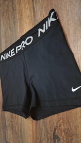 Kratasy Nike Pro vel M/L - 6