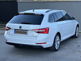 Škoda Superb combi 4x4 DSG - 6