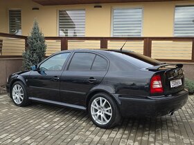 Škoda Octavia 1.8 T RS Sedan - 6