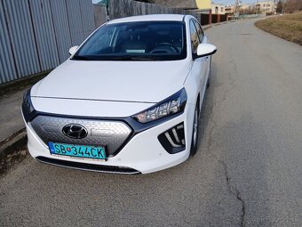 Predám Hyundai IONIQ electric+, premium 40kWh batéria - 6