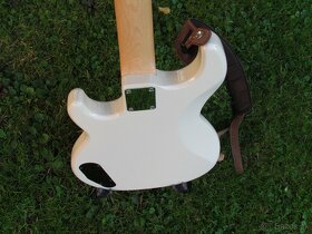 Basová gitara Yamaha BB234 White, Snimače Fender a Sadowsky - 6