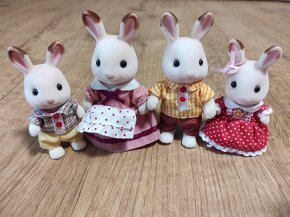 Sylvanian Families dom s nábytkom a 4 figúrkami - 6