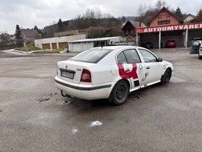 Škoda Octavia 1.9sdi rozpredam na náhradné diely - 6