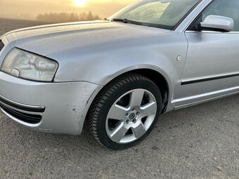 Škoda superb 2.8 V6 - 6