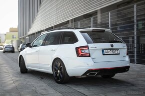 Škoda Octavia Combi RS 2.0 TDI DSG 4x4 Panorama - 6