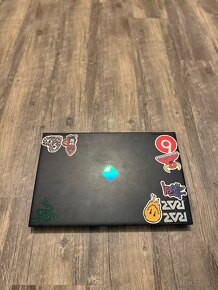 HP OMEN 15 - 6