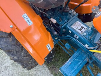 Kubota B7000 4x4 diesel + malá vlečka - 6