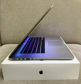 Apple Macbook Pro 15’ - 6