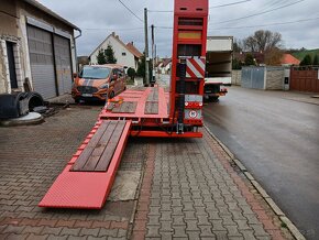 Príves JCB CAT Terex Zetor vrtná súprava kompresor - 6