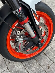 KTM DUKE 890R - 6