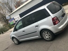 Volkswagen Touran 1.9 TDI 77KW - 6