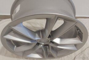 Nové, originálne disky AUDI- 5x112 r17 - 6