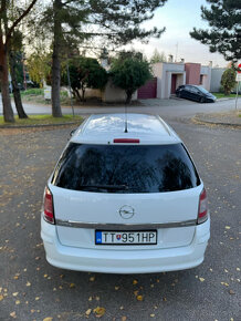 Predám Opel Astra Combi 1.7Diesel - 2010 - 6