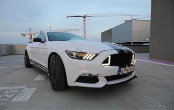 Ford Mustang 3.7 V6 - 6