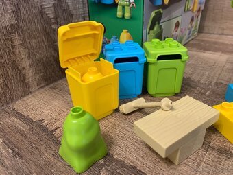 Predám Lego DUPLO 10945 - Smetiarske auto a recyklovanie - 6