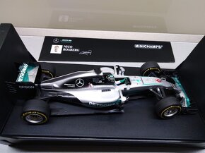 MERCEDES AMG F1 W07 HYBRID 2016 NICO ROSBERG MINICHAMPS 1:18 - 6