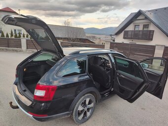 Škoda Octavia Combi SCOUT2.0 TDI DSG 4x4 - 6